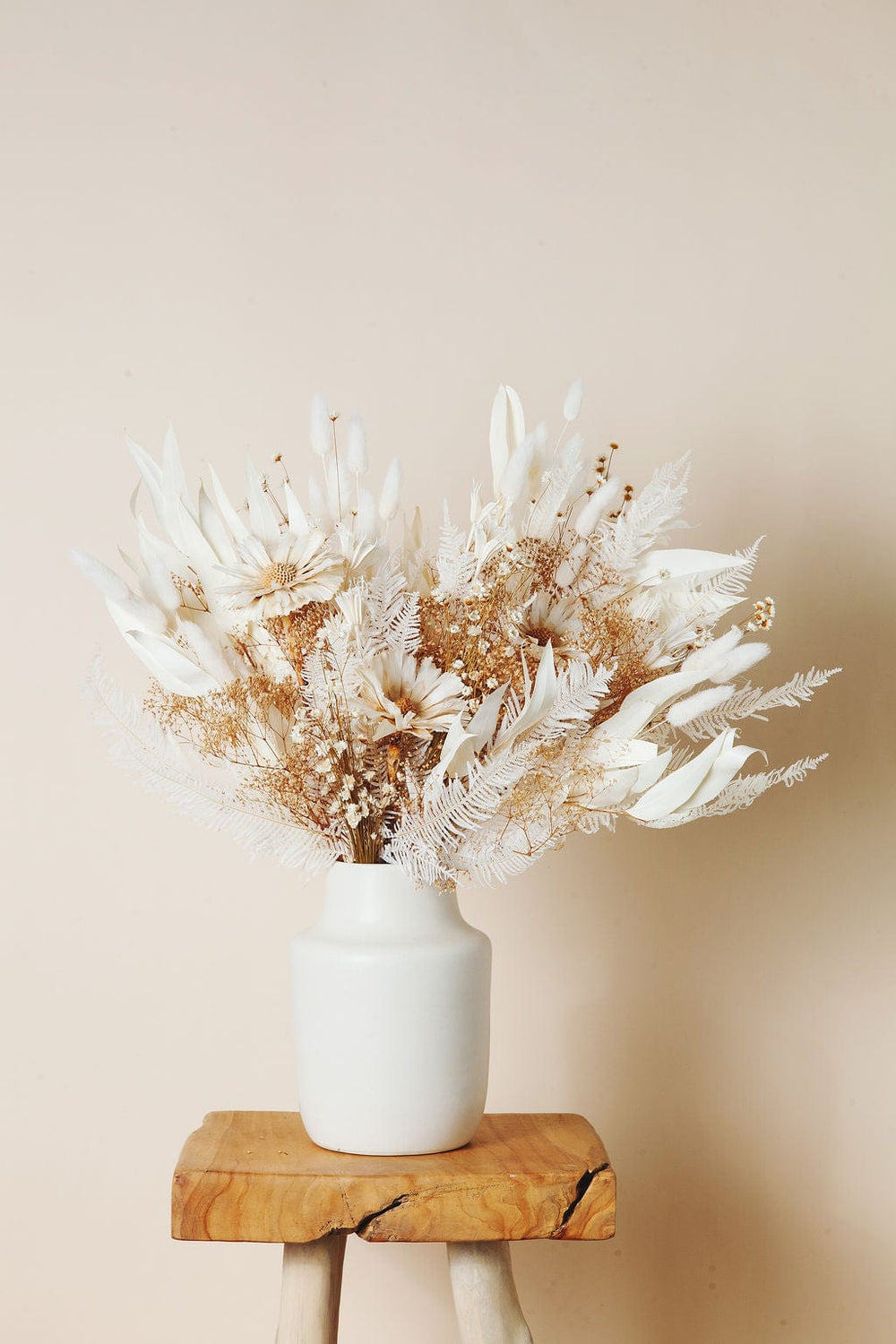 Vase Tall Tulip Vase send a bouquet- the best flower delivery