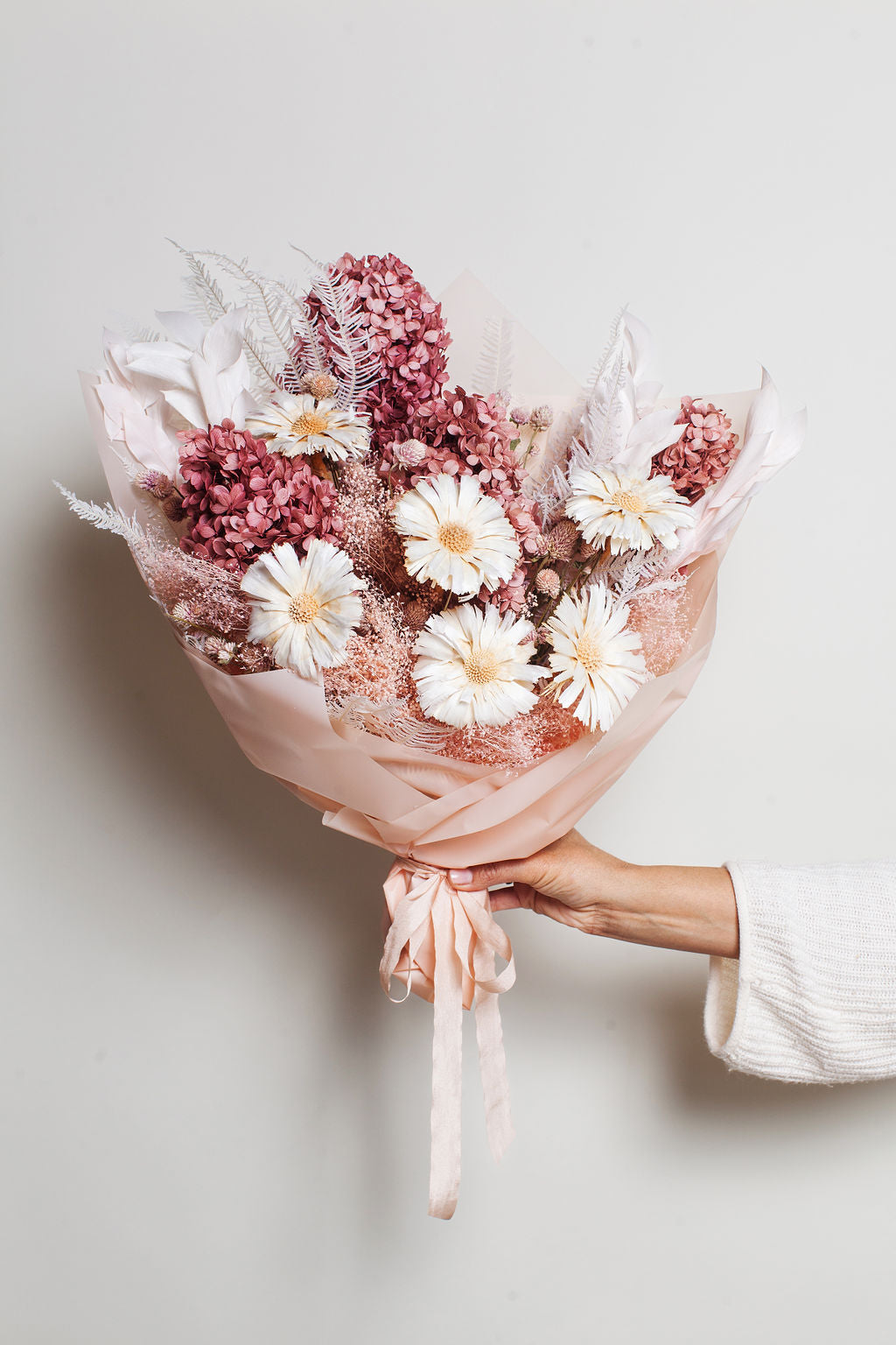Buy Small Dried Flower Bouquet Return Gift Online