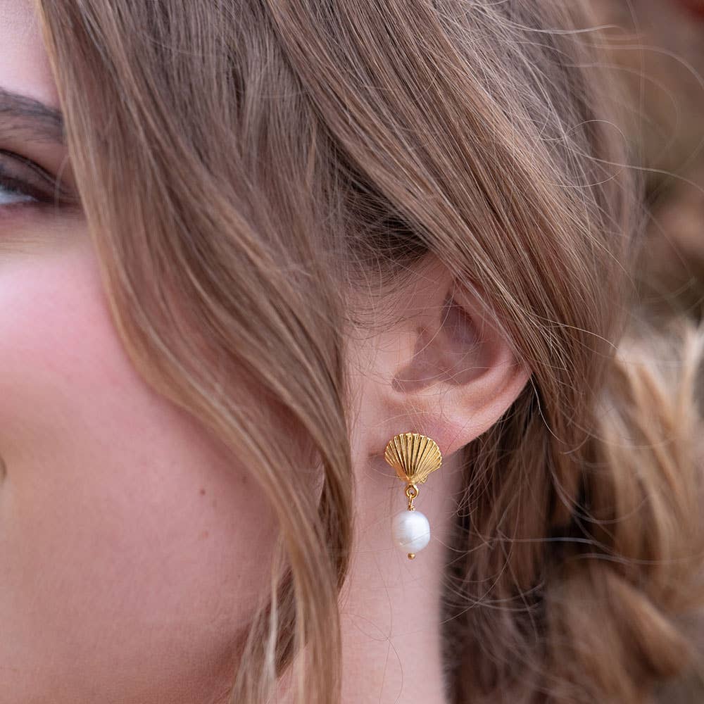 Shell and Pearl Stud Drop Earrings send a bouquet- the best flower delivery