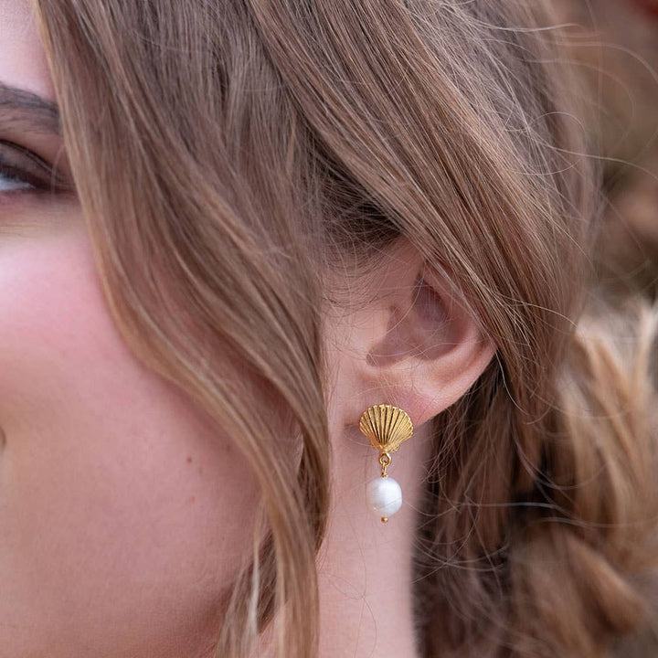 Shell and Pearl Stud Drop Earrings send a bouquet- the best flower delivery