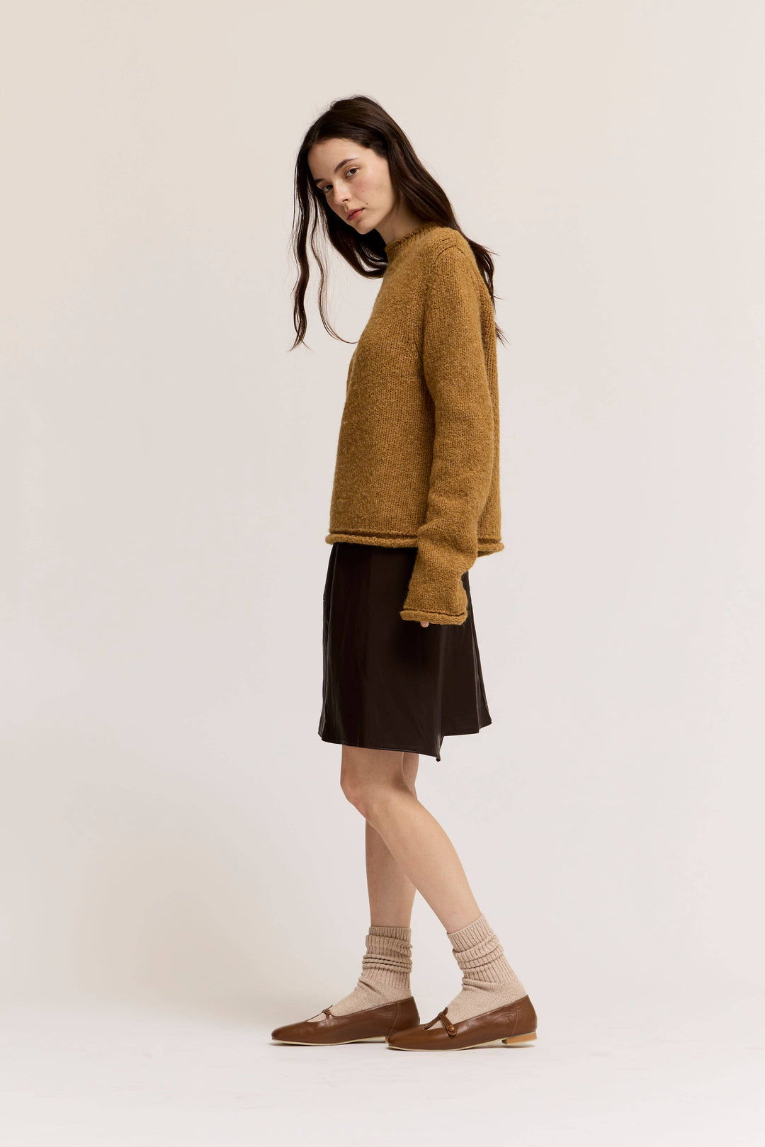 42337 - ROLLED EDGE SWEATER TOP: DRY SPICE / Contemporary / S send a bouquet- the best flower delivery