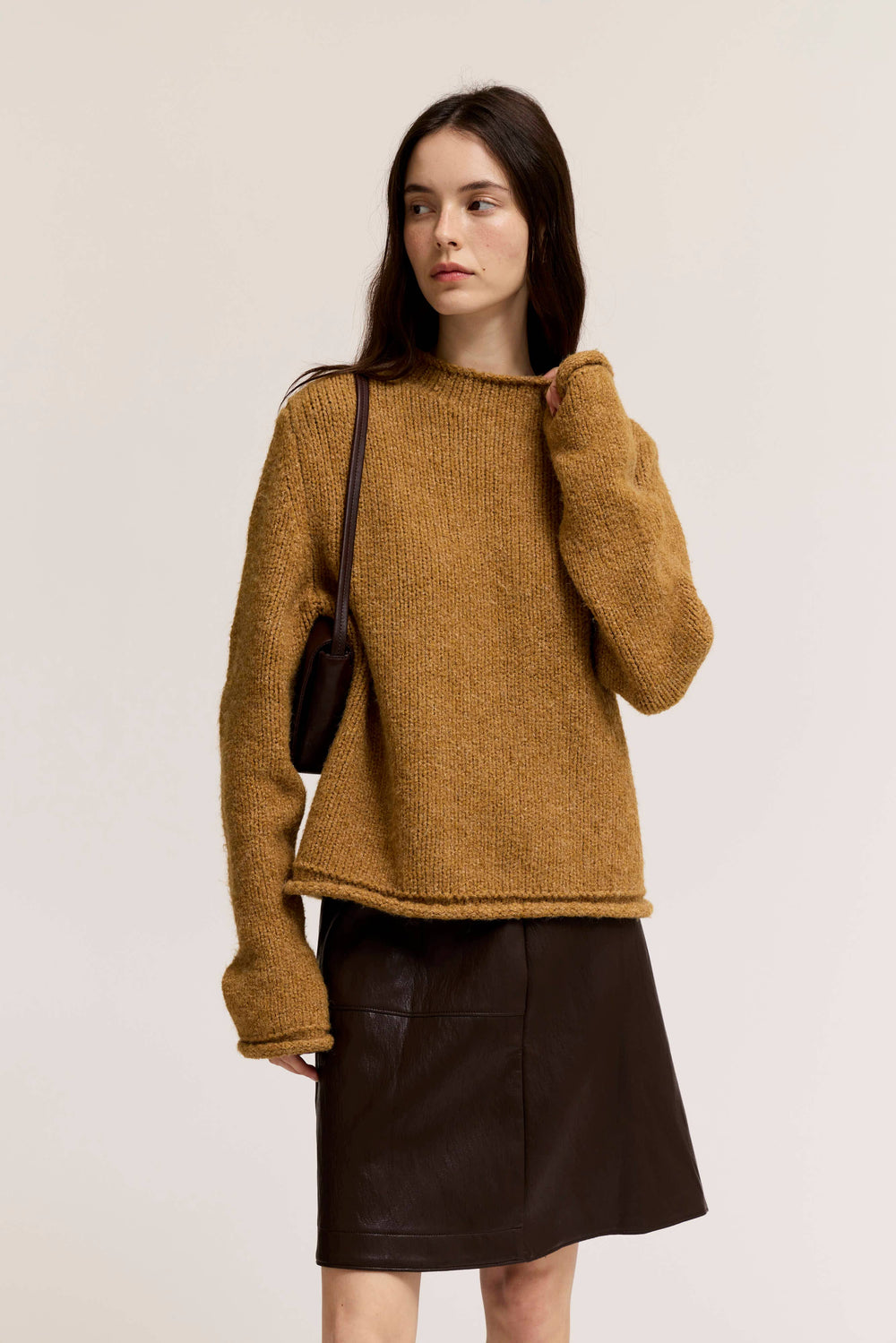 42337 - ROLLED EDGE SWEATER TOP: DRY SPICE / Contemporary / S send a bouquet- the best flower delivery