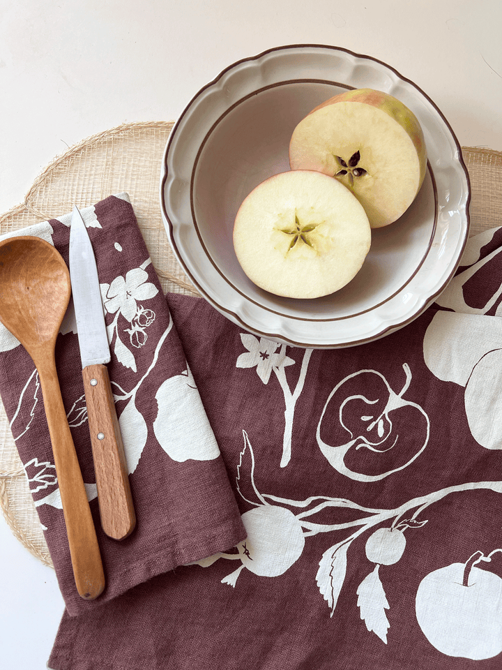 Apples Linen Tea Towel: Default Title send a bouquet- the best flower delivery