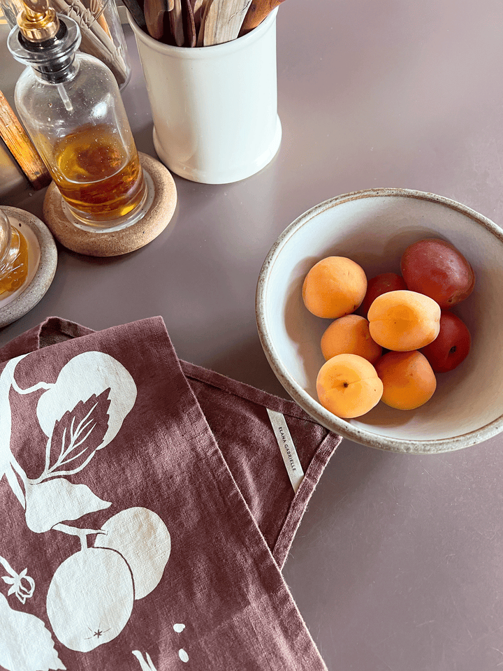 Apples Linen Tea Towel: Default Title send a bouquet- the best flower delivery