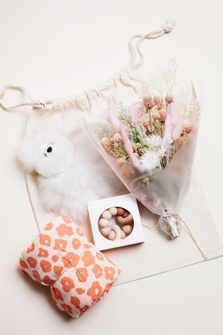 Gift Giving Baby Girl Gift Set send a bouquet- the best flower delivery