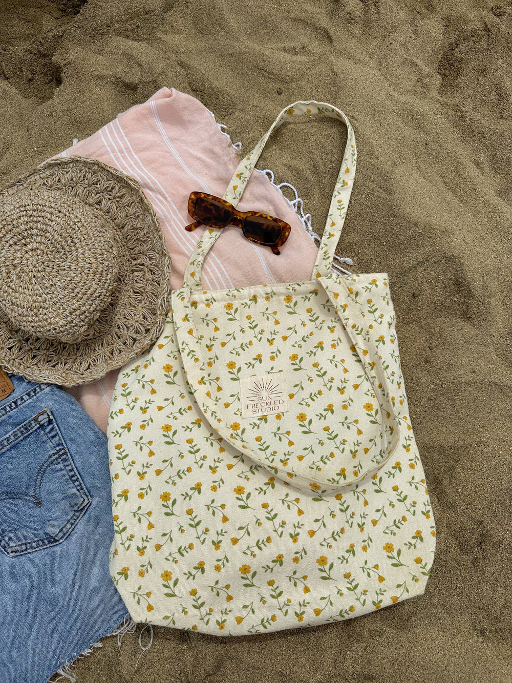 Buttercup Tote Bag: Wide send a bouquet- the best flower delivery