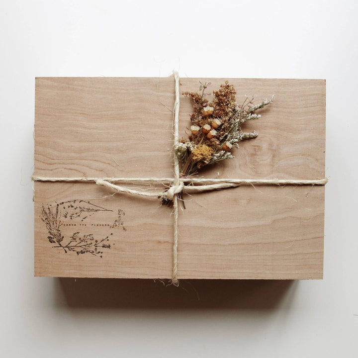 Calming Waters Gift Set send a bouquet- the best flower delivery
