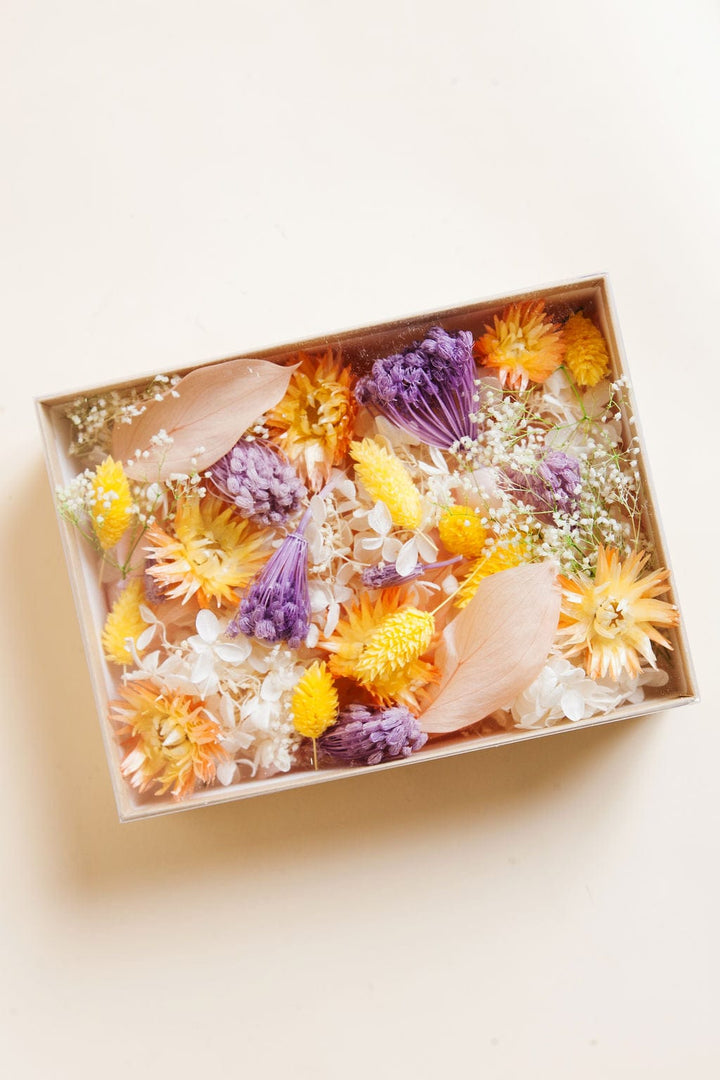 Wedding Dried Flower Confetti send a bouquet- the best flower delivery