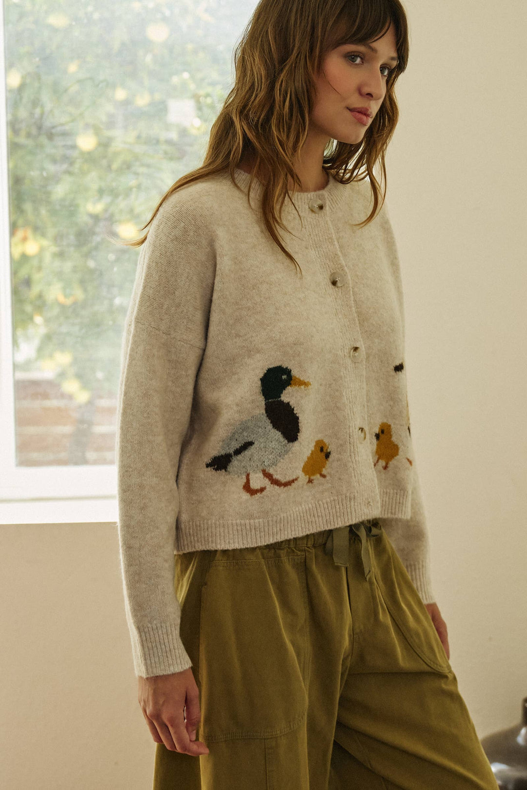Duckling Parade Intarsia Cardigan: Oatmeal / SM-ML send a bouquet- the best flower delivery