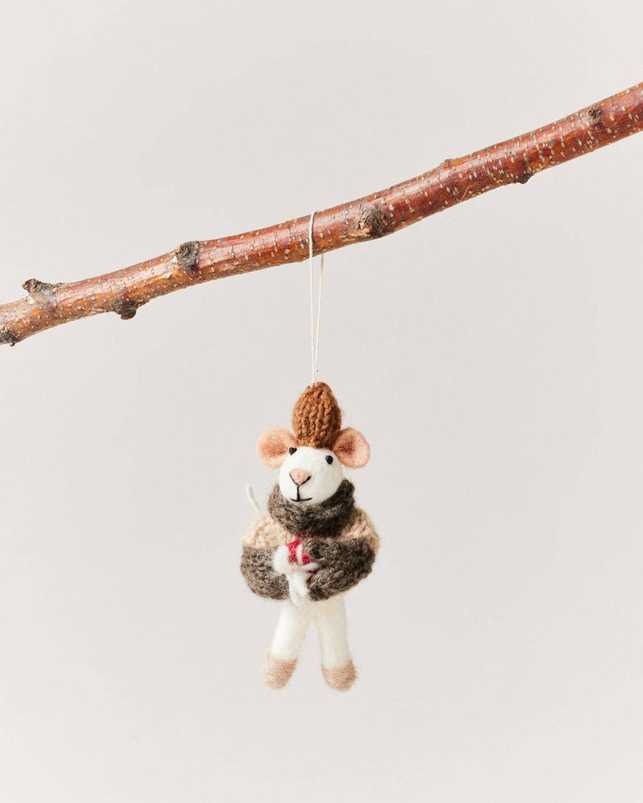 Felted Mouse Ornament: Merry send a bouquet- the best flower delivery