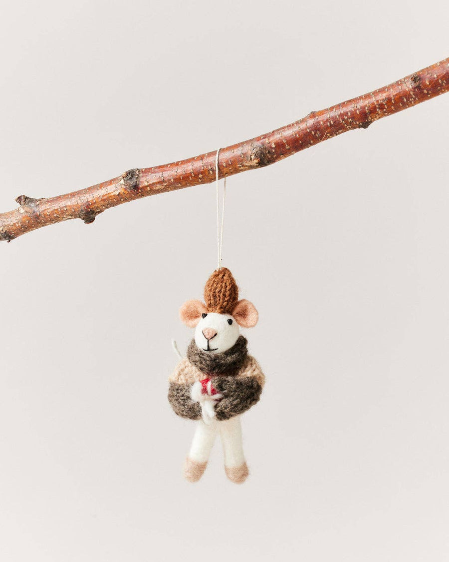 Felted Mouse Ornament: Merry send a bouquet- the best flower delivery