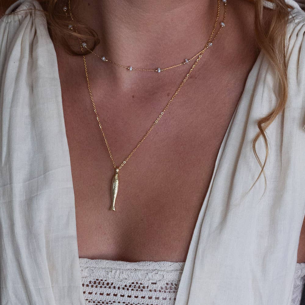 Fish Necklace send a bouquet- the best flower delivery