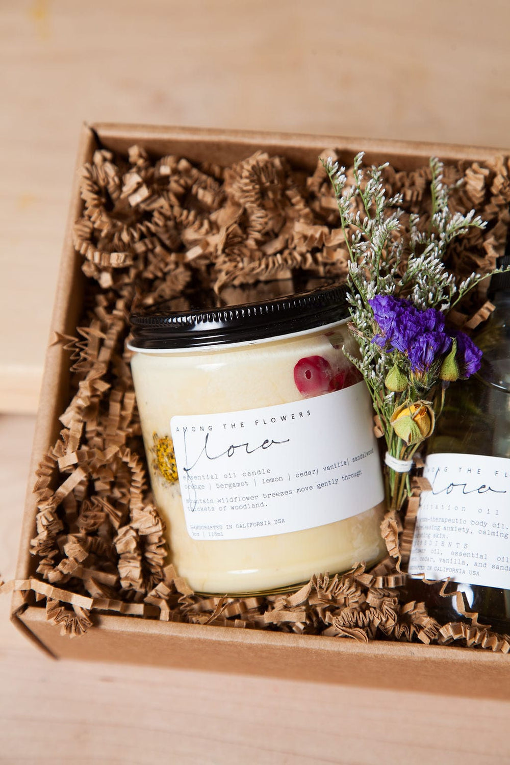 Gift Giving Flora Gift Box send a bouquet- the best flower delivery
