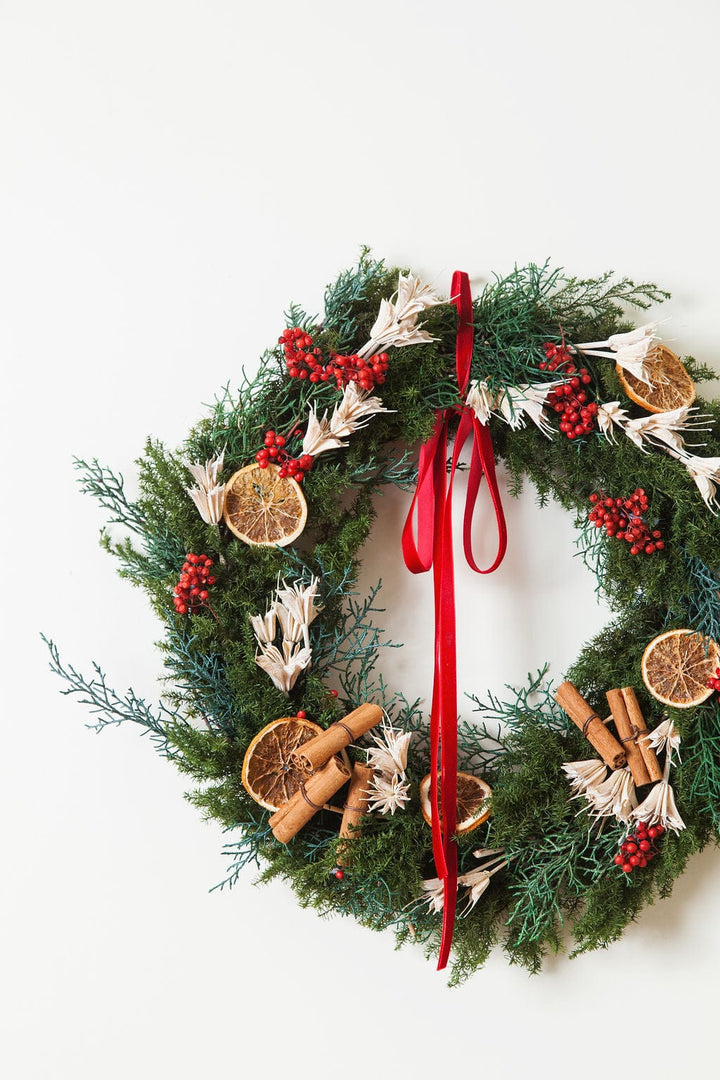 Wreaths Forever Christmas Wreath send a bouquet- the best flower delivery