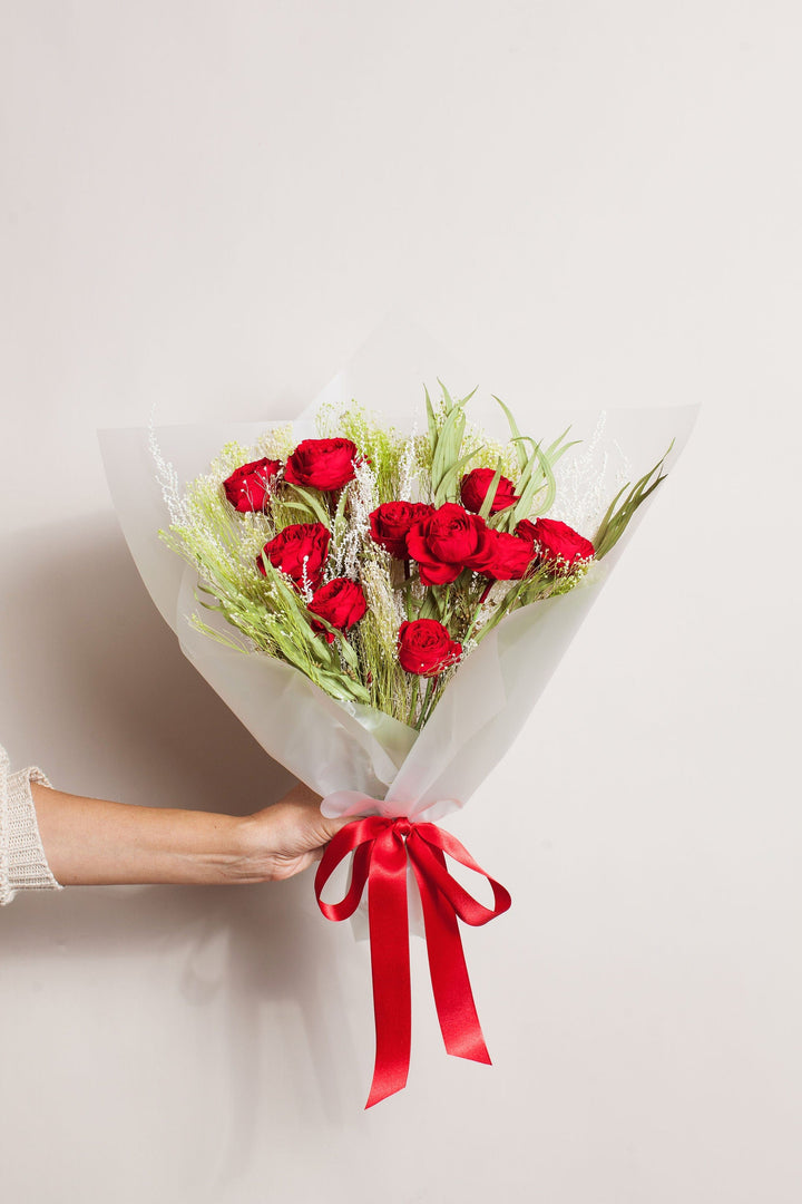 Bouquets Forever Dozen Red Roses send a bouquet- the best flower delivery