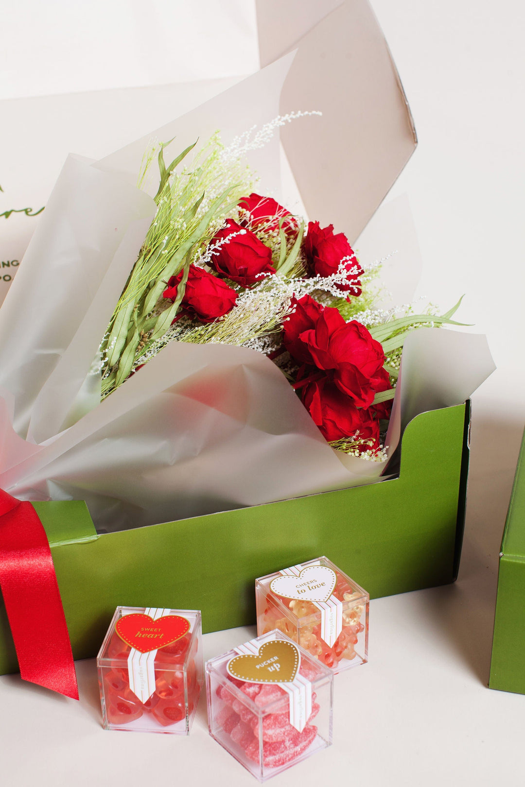 Bouquets Forever Dozen Red Roses send a bouquet- the best flower delivery