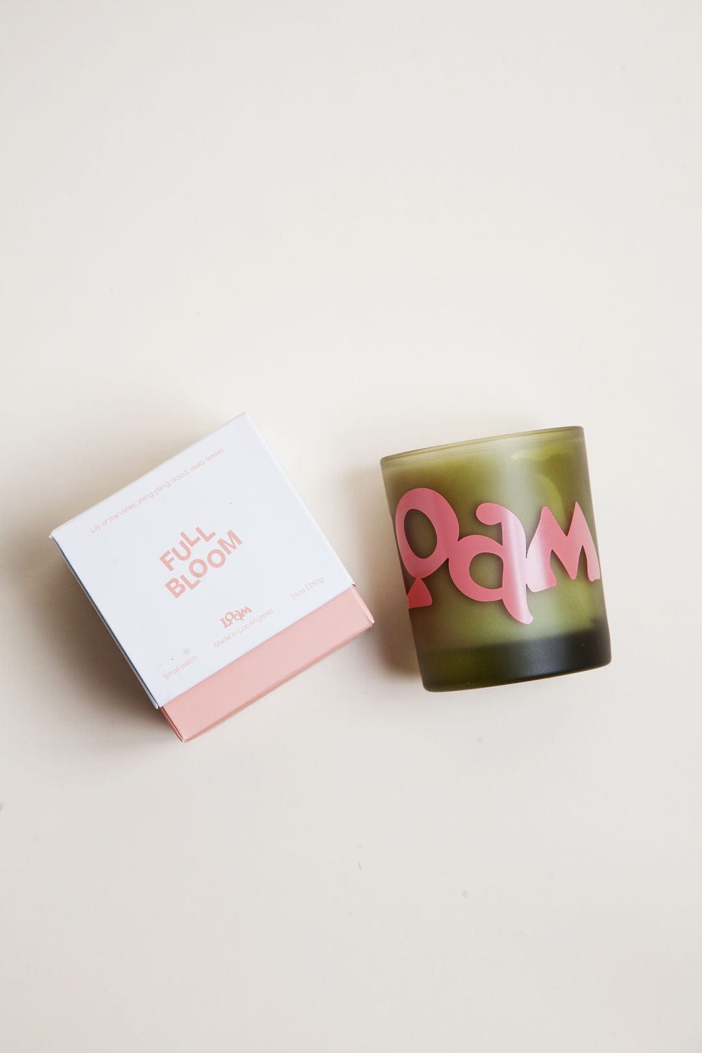candle Full Bloom Candle send a bouquet- the best flower delivery