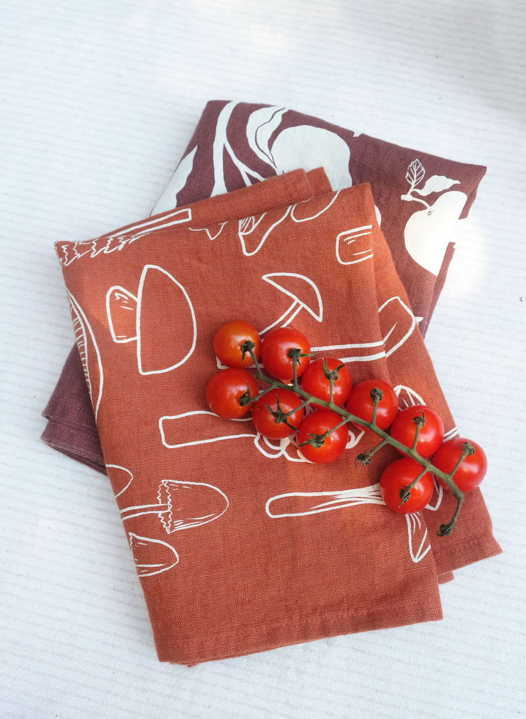 Mushrooms Linen Tea Towel | Seasonal Autumn Kitchen send a bouquet- the best flower delivery