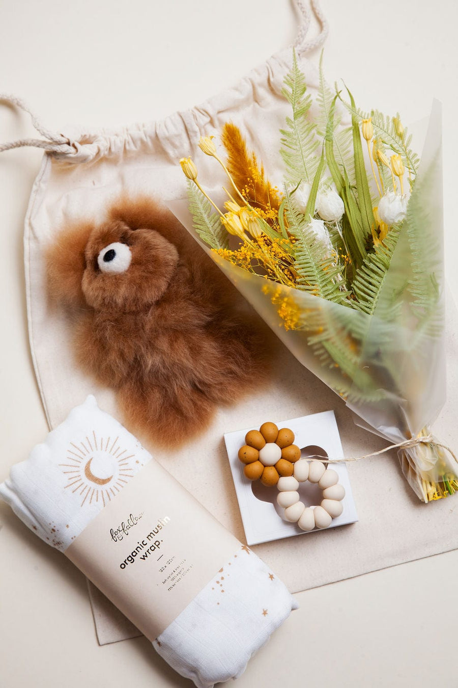 Gift Giving Neutral Baby Gift Set send a bouquet- the best flower delivery