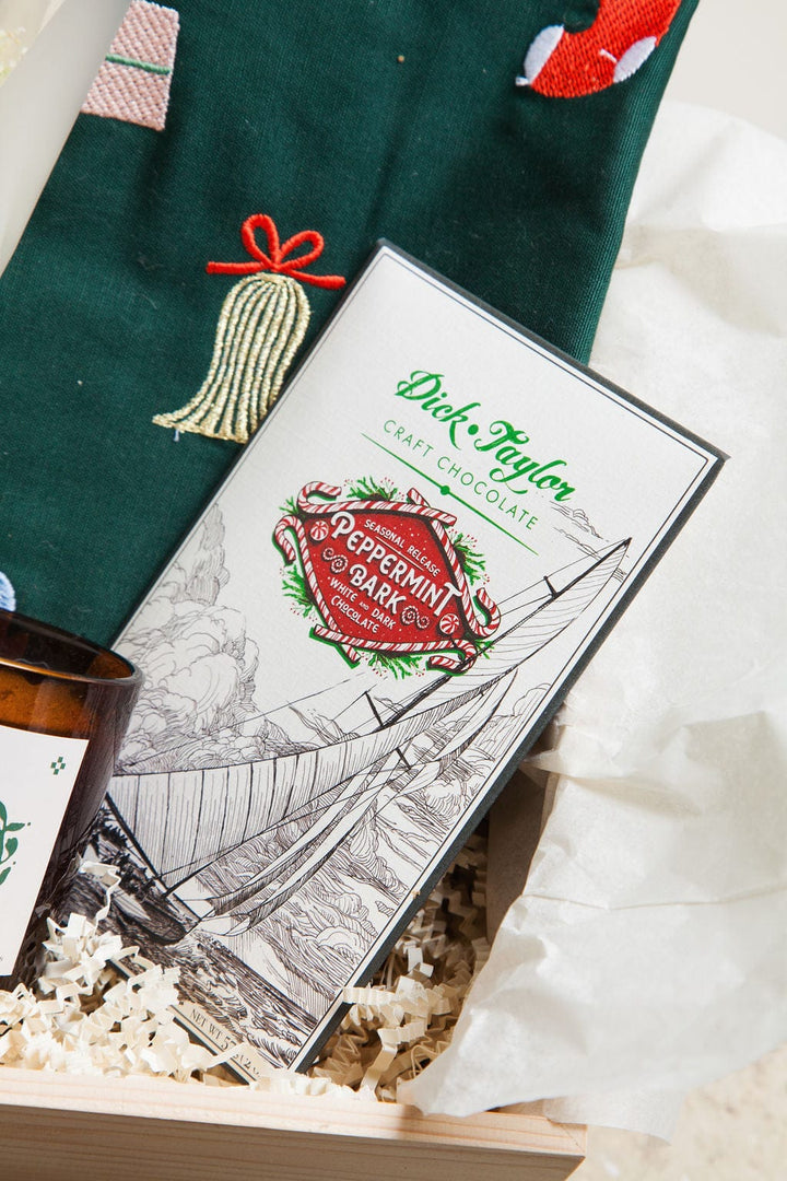 Gift Giving Noel Gift Box send a bouquet- the best flower delivery