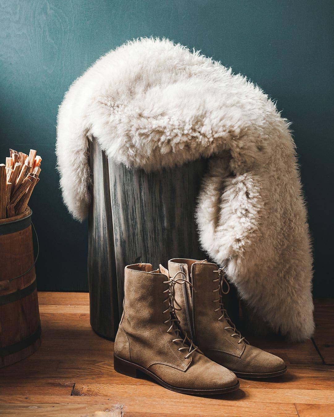 Nordic Sheepskin: Grey send a bouquet- the best flower delivery