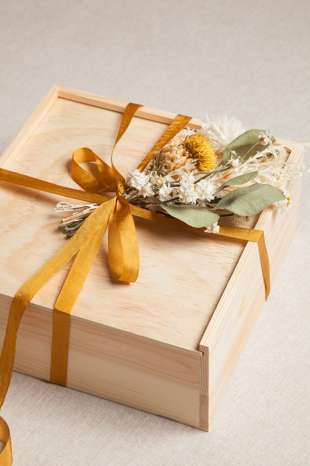 Gift Giving Palo Santo Gift Box send a bouquet- the best flower delivery