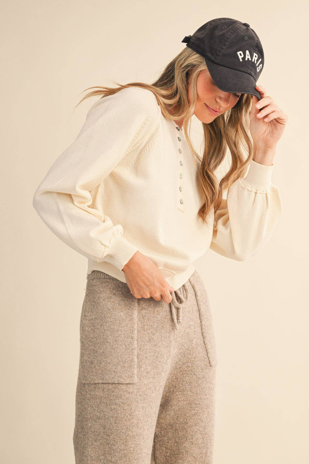 PUFF SLEEVE HENLEY SHELL BUTTON SWEATER MSW11237: IVORY / M send a bouquet- the best flower delivery