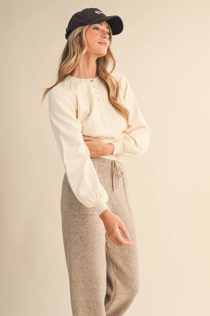 PUFF SLEEVE HENLEY SHELL BUTTON SWEATER MSW11237: IVORY / M send a bouquet- the best flower delivery