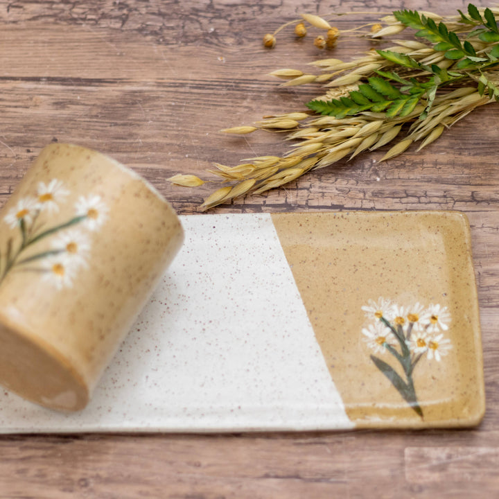 Rustic Daisy Handmade Pressed Flower Tumbler send a bouquet- the best flower delivery