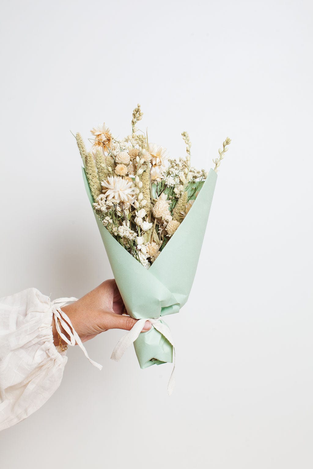 Bouquets Sage Small Field Bouquet send a bouquet- the best flower delivery