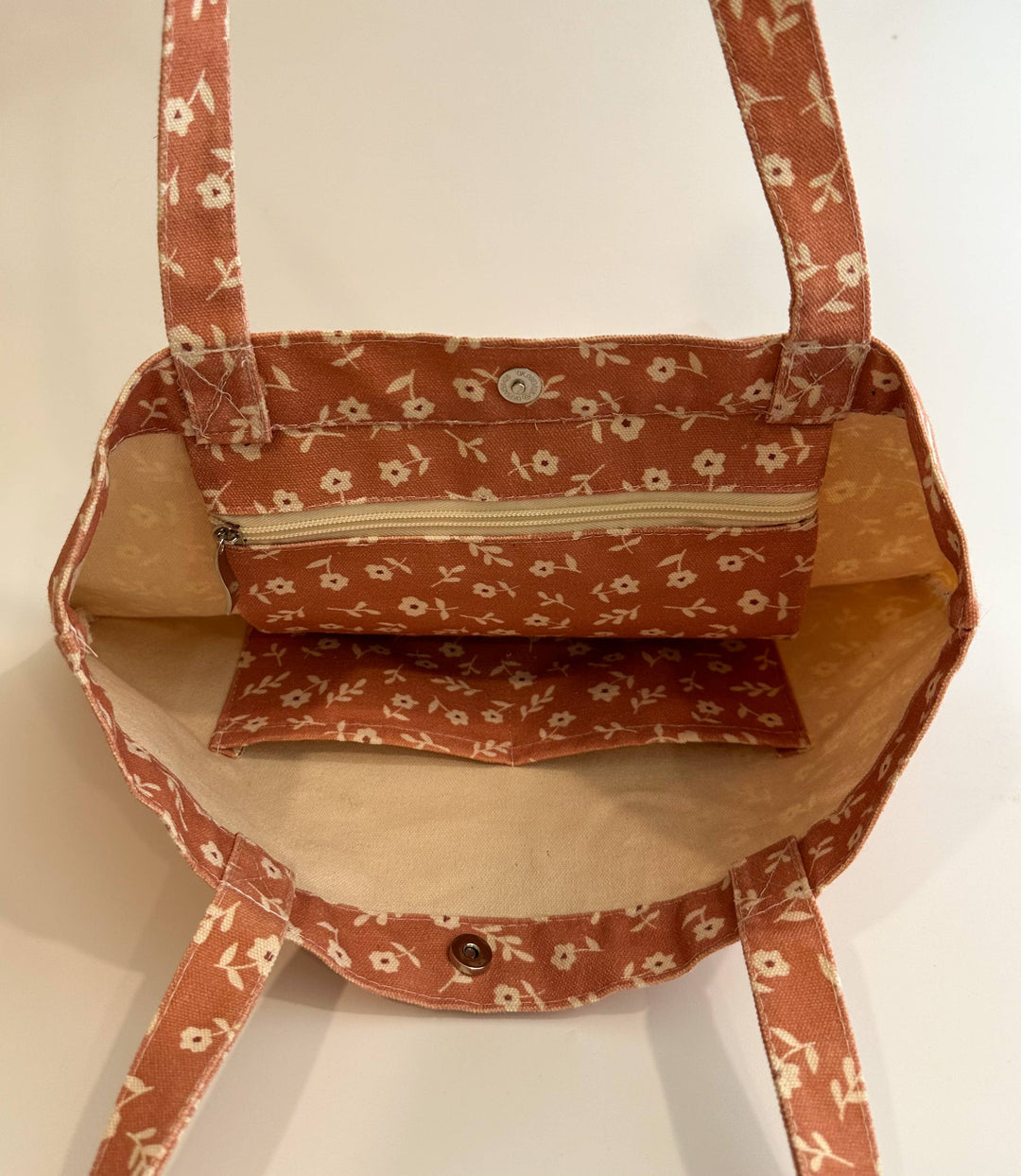 Sienna Flora Tote Bag: Wide send a bouquet- the best flower delivery