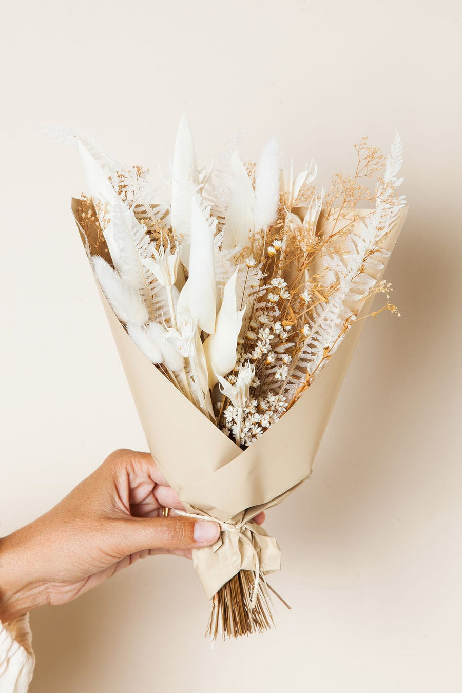 Bouquets Snow Dried Flower Mini Bouquet send a bouquet- the best flower delivery