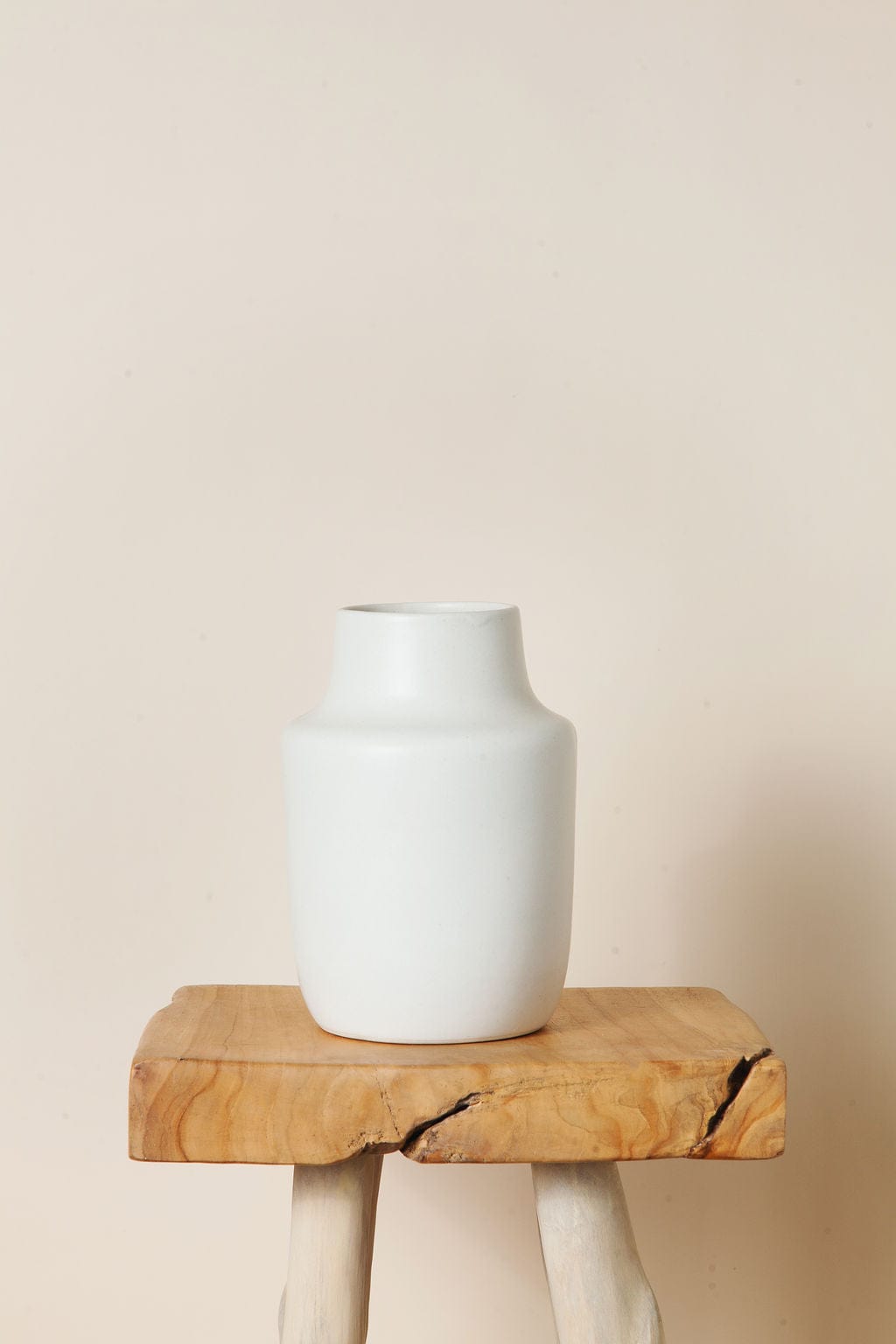 Vase Tall Tulip Vase send a bouquet- the best flower delivery