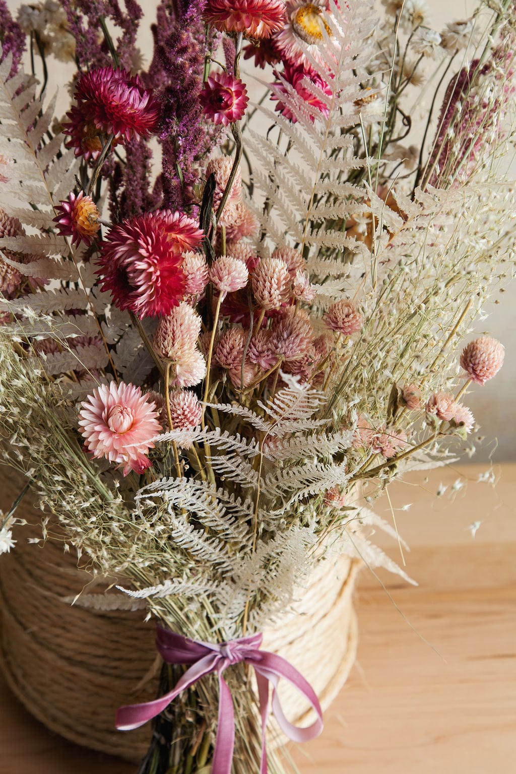 Bouquets The Briar Classic Bouquet send a bouquet- the best flower delivery