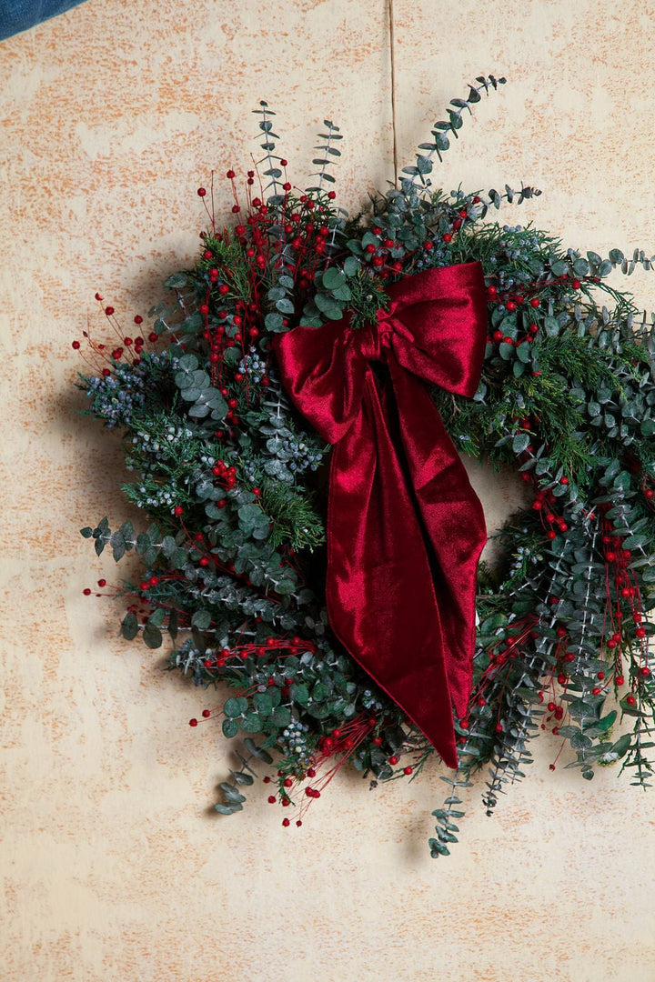 Wreaths The Holly Preserved Christmas Wreath send a bouquet- the best flower delivery