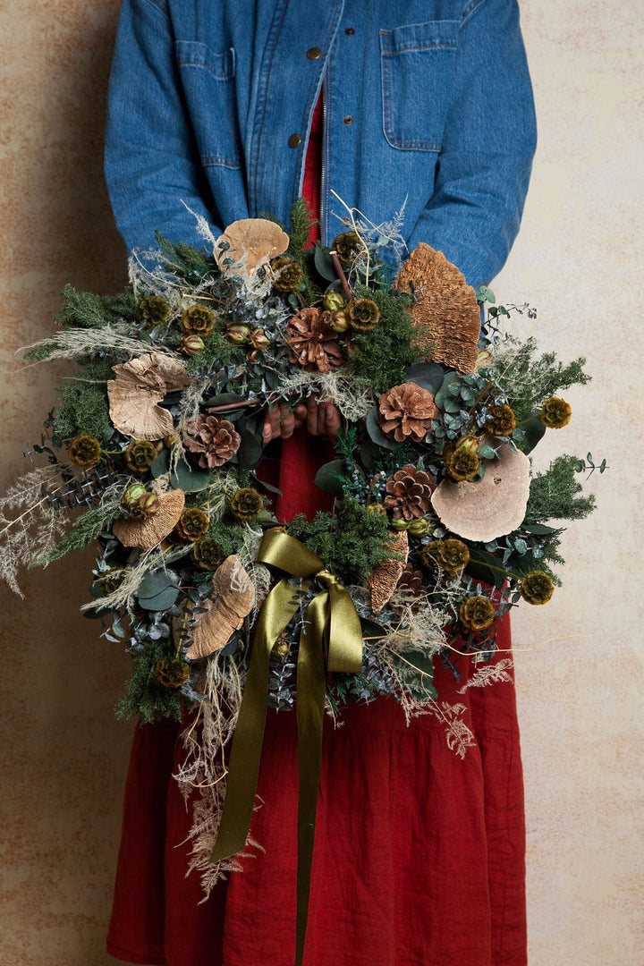 Wreaths The Ivy Preserved Christmas Wreath send a bouquet- the best flower delivery