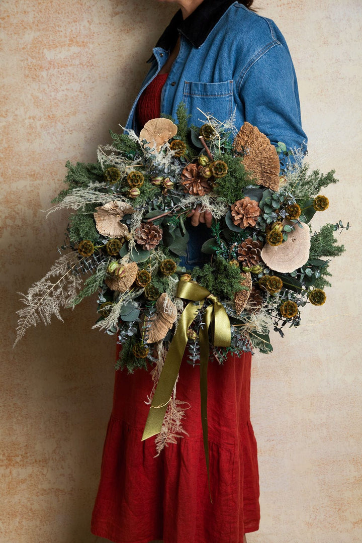 Wreaths The Ivy Preserved Christmas Wreath send a bouquet- the best flower delivery