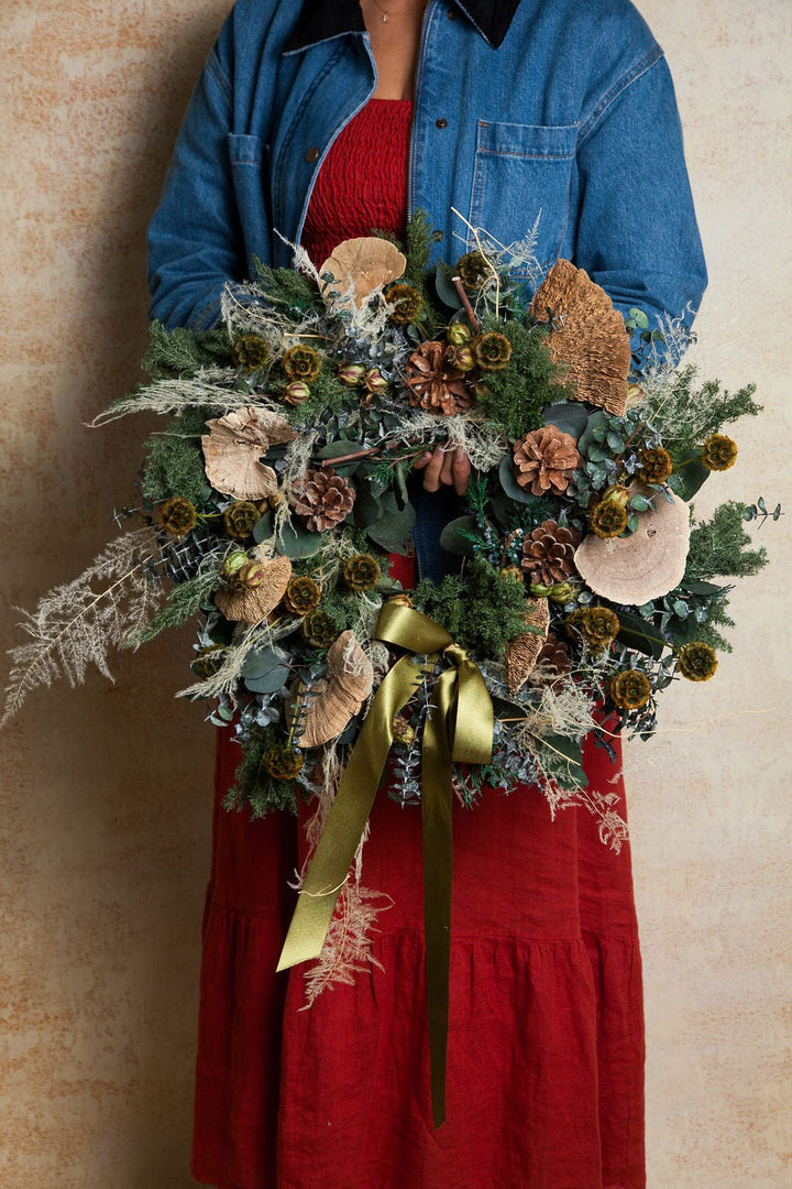 Wreaths The Ivy Preserved Christmas Wreath send a bouquet- the best flower delivery