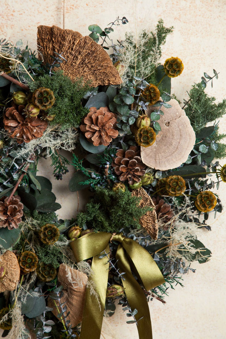 Wreaths The Ivy Preserved Christmas Wreath send a bouquet- the best flower delivery