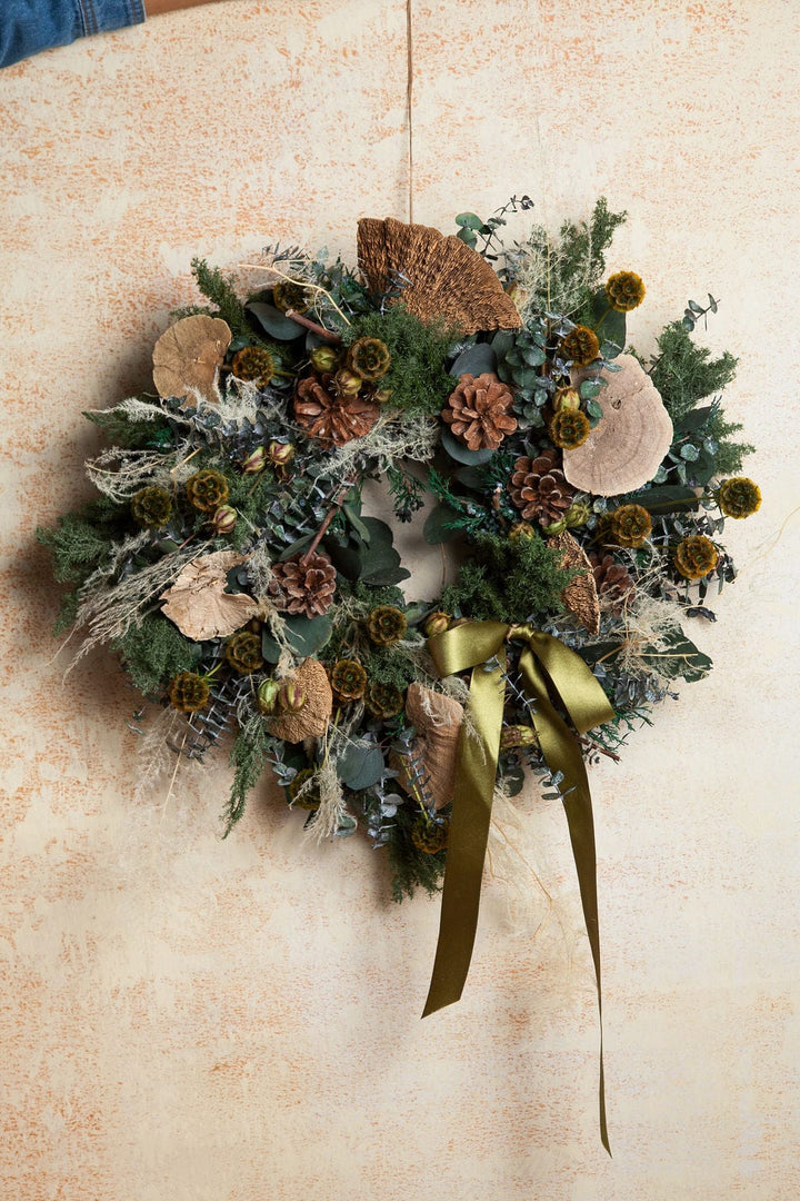 Wreaths The Ivy Preserved Christmas Wreath send a bouquet- the best flower delivery
