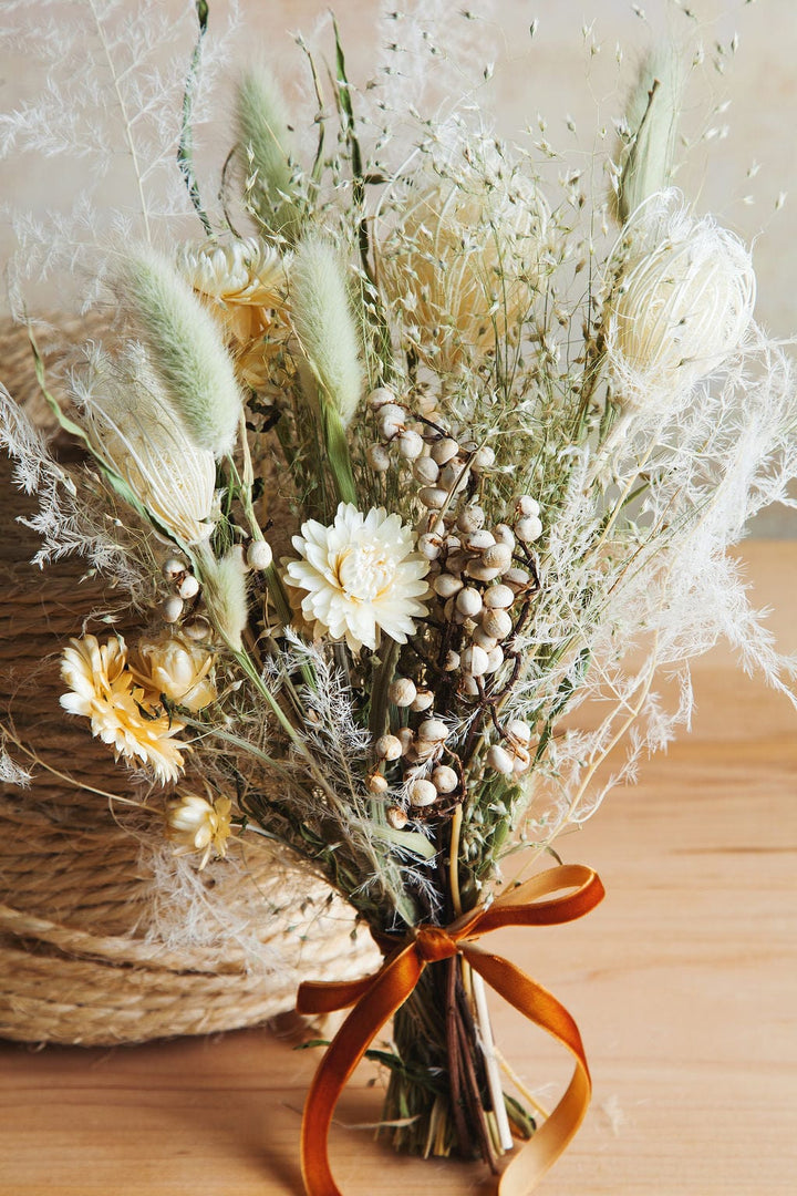 Bouquets The Laurel Bouquet Posy send a bouquet- the best flower delivery