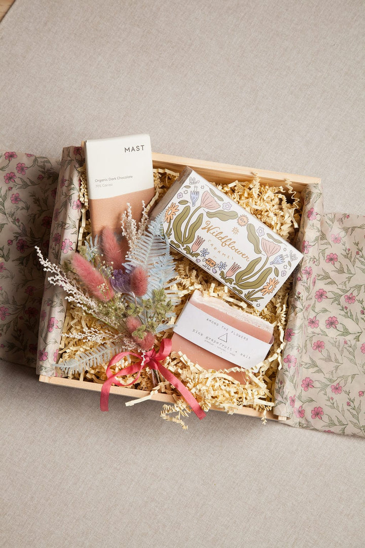 Gift Giving Wildflower Gift Box send a bouquet- the best flower delivery