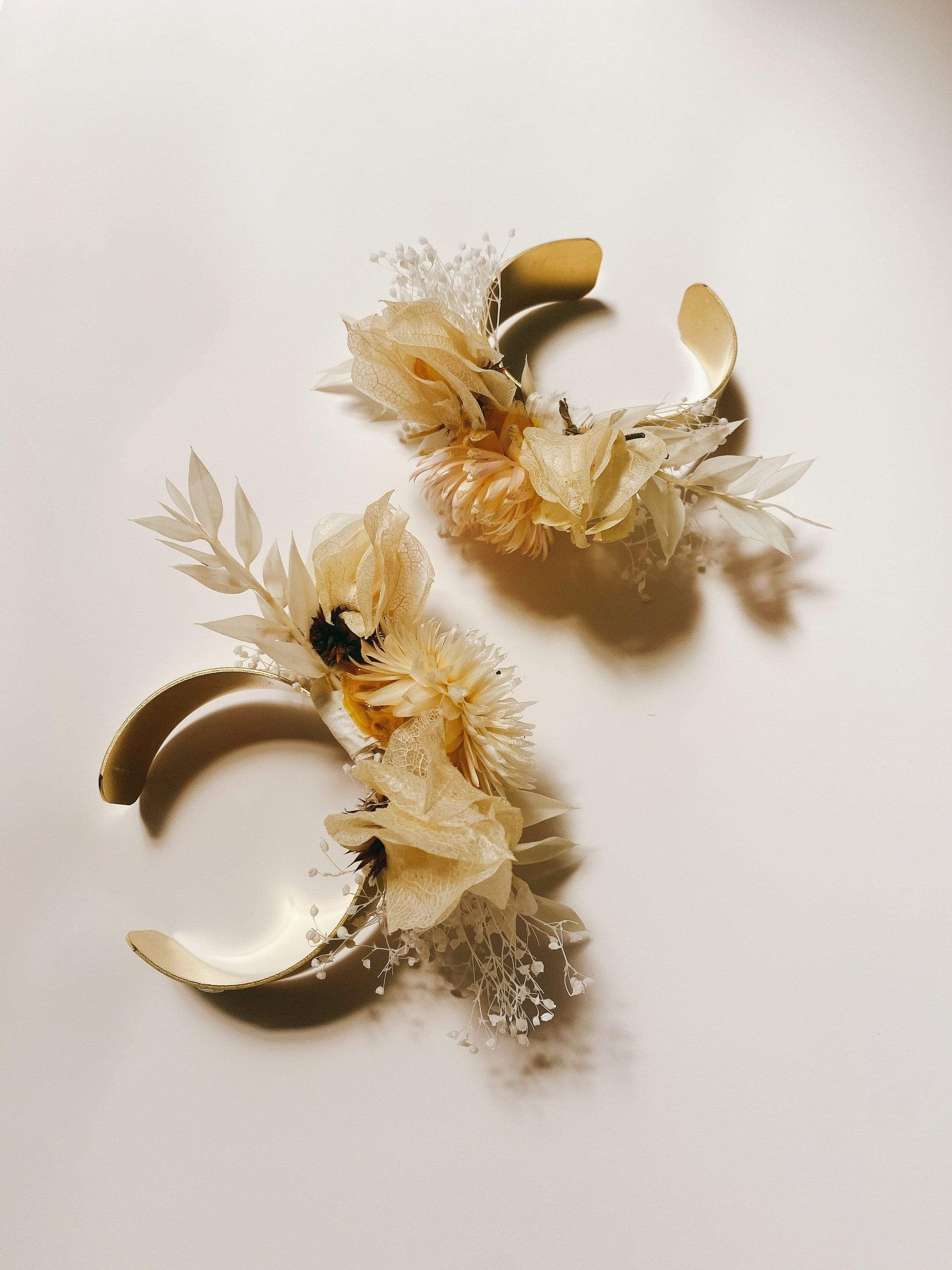 Custom Dried Flower Corsage : Everlasting Wedding Flowers
